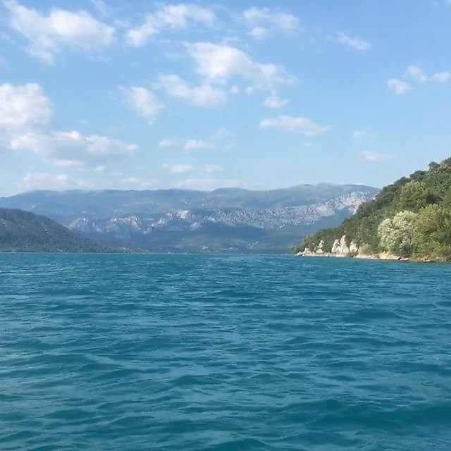 #adayatthelake #lacsaintecroix #gorgesduverdon #parcnational #provence #france