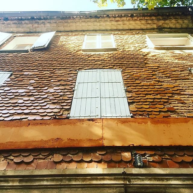 #ceramic #tiles on a village house in #montfortsurargens  #architecture #claddings #design #provence